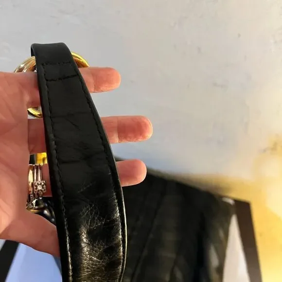 Andre Oliver designer shoulder bag with gorgeous gold chrome hardware - Picture 10 of 10